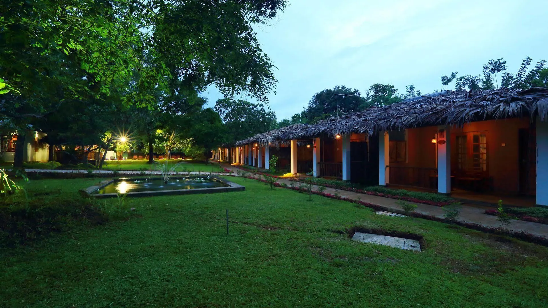 Royal Retreat, Sigiriya 5 Mins To Sigiriya Rock Hotel 4*,